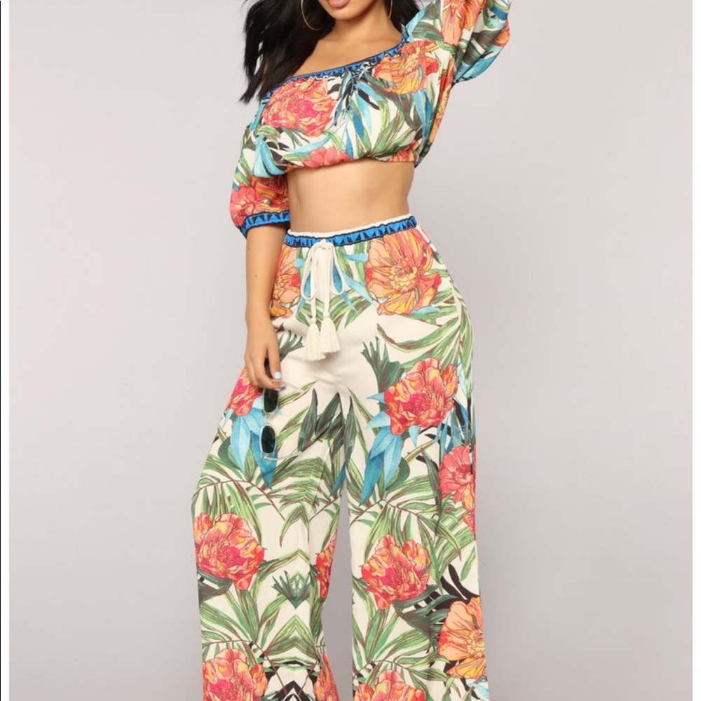 Tropical two piece set